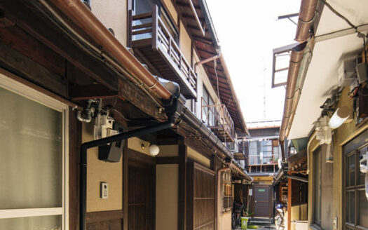Tozaitawaraya-cho Kyo-Machiya House, Renovated in July 2025, for Sale in Kamigyo Ward