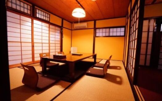 Ebisucho Kitagumi Inn near Keihan Kiyomizu Gojo Station, for Sale in Higashiyama Ward