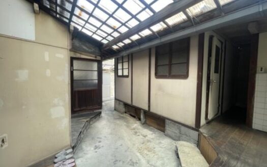 Mibutakahi-cho House, near Hankyu Omiya Station, for Sale in Nakagyo Ward