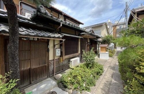 Koyamashimofusa-cho Kyo-Machiya House, near Subway Kuramaguchi Station, for Sale in Kita Ward