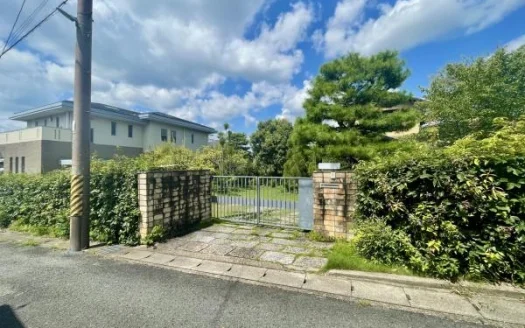 Narutaki Ondoyama-cho House in Northern Suburbs of Kyoto, near Keifuku Narutaki Station, for Sale in Ukyo