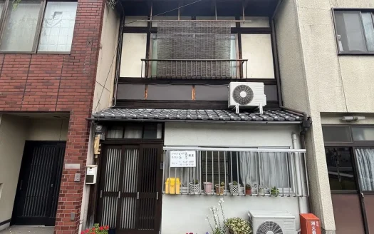 Tsutsumi-cho Kyo-Machiya along Shirakawa River, for Investment, for Sale in Higashiyama
