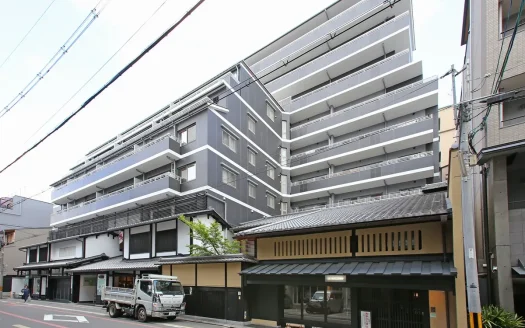Condo Apartment Eagle Court Kyoto Rokkaku Gashin-an on 5F, for Sale in Nakagyo Ward