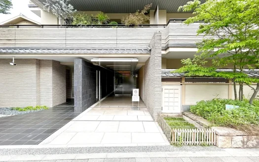 Condo Apartment MAGES Kyoto Okazaki on 4F, Renovated in November 2025, for Sale in Sakyo Ward