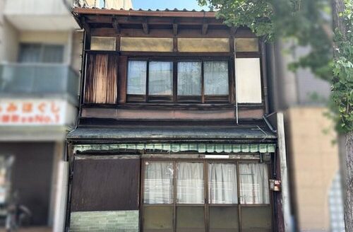 Shuzei-cho Land with Existing House on Senbon Street, for Sale in Kamigyo Ward