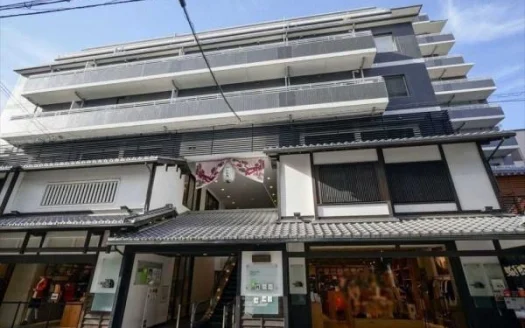 Condo Apartment Eagle Court Kyoto Rokkaku Gashinan, for Sale in Nakagyo Ward