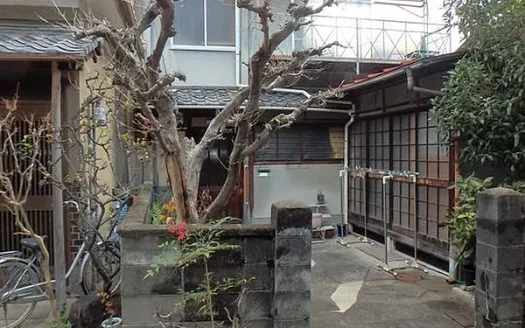 Komeya-cho Kyo-Machiya House with Garden, for Sale in Kamigyo Ward