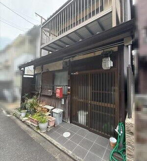 Myohoin Maekawa-cho Kyo-Machiya House, near Kyoto National Museum, for Sale in Higashiyama Ward