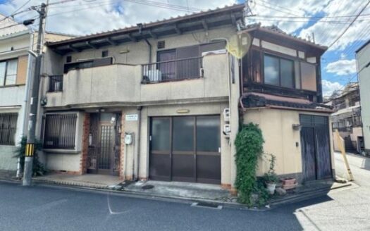 Hachijo Minamoto-cho Land with Existing Houses, for Sale in Minami Ward