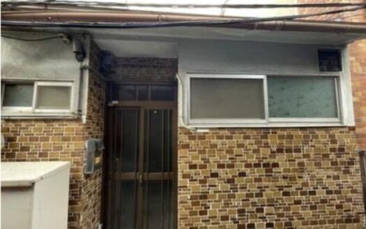 Ichihashinomoto-cho Kyo-Machiya House, for Sale in Higashiyama Ward