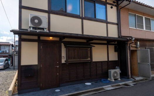 Two Kyo-Machiya Homes, Yuyu-no-Kyomachiya, for Sale in Kitamachi, Kamigyo Ward