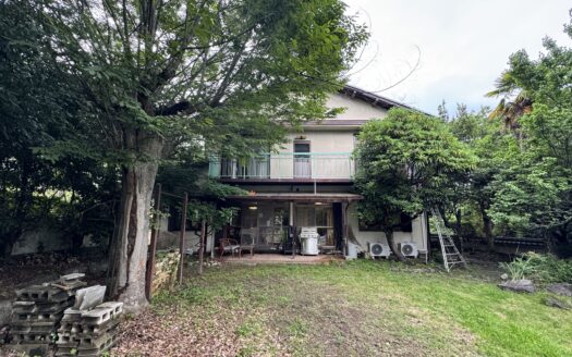 Sunny, Spacious Home with Temple Hall, for Sale in Kyoto’s Peaceful Western Suburbs – Nishikyo Ward