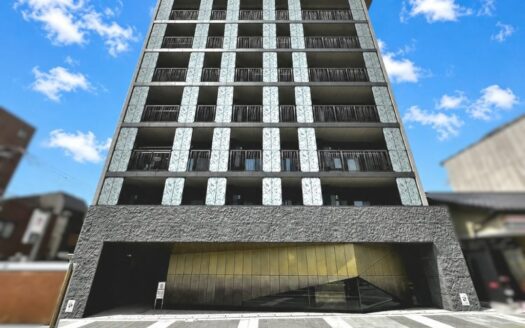 LEBEN Kiyomizu Gojo Unit 102 -Premium Condominium in the Kiyomizu-Gojo Area, for Sale in Higashiyama