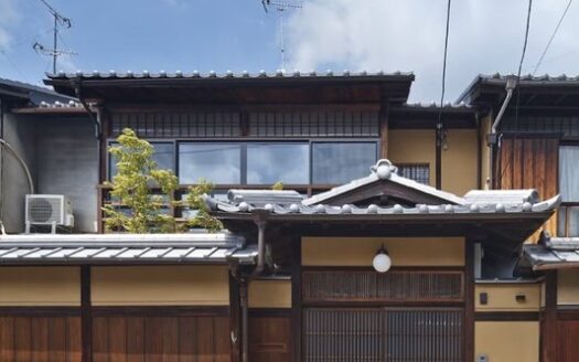 Koyamanishihanaike-cho Kyo-Machiya with Garden, for Sale in Kita Ward