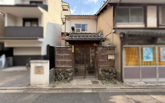 Saito-cho Land with Existing House, for Sale in Kamigyo Ward